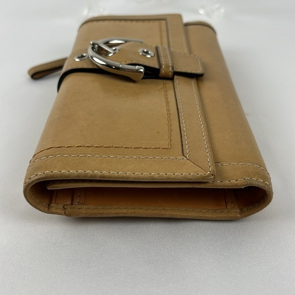 Coach Soho Nude Tan Large Leather Trifold Wallet Silver Buckle w/Checkbook Cover - Picture 4 of 13